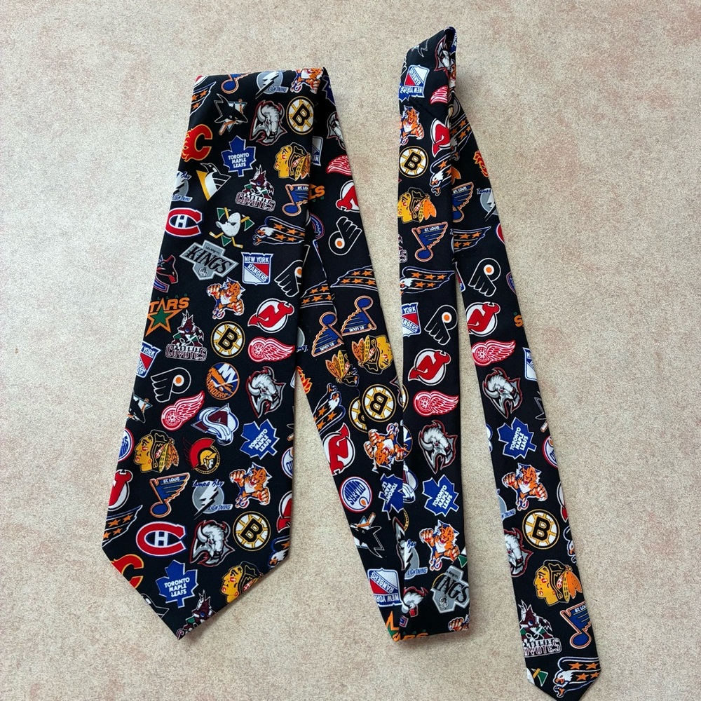 NHL Hockey Team Logo Tie